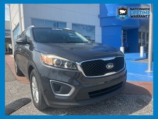 Used 2016 Kia Sorento LX image 1