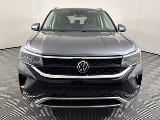 Used 2024 Volkswagen Taos SE video 2
