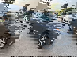 Used 2013 Toyota Highlander Plus image 1