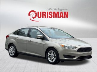 Used 2015 Ford Focus SE image 1