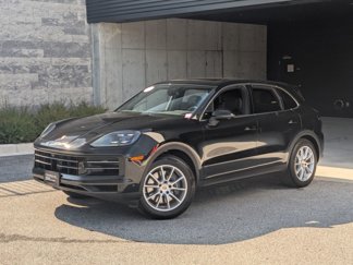 Certified 2025 Porsche Cayenne image 1