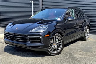 Used 2022 Porsche Cayenne S image 1