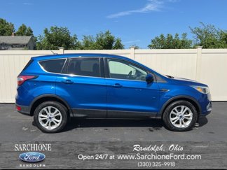 Used 2017 Ford Escape SE image 1