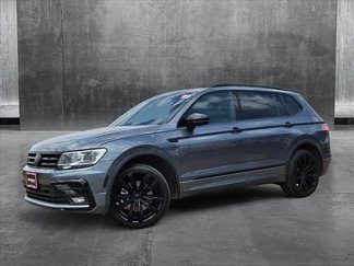 Used 2021 Volkswagen Tiguan SE R-Line image 1