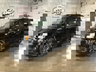 Used 2017 Dodge Grand Caravan SXT image 1