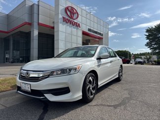 Used 2017 Honda Accord LX image 1