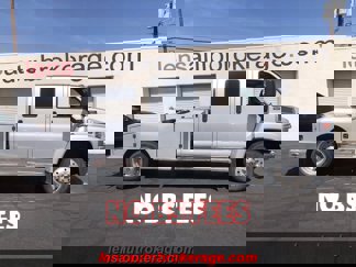 Used 2005 GMC TopKick C4500 2WD Crew Cab image 1