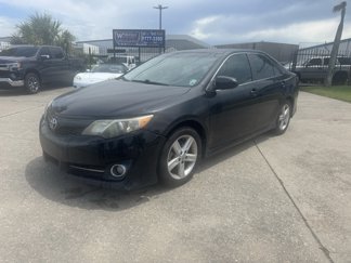Used 2013 Toyota Camry SE image 1