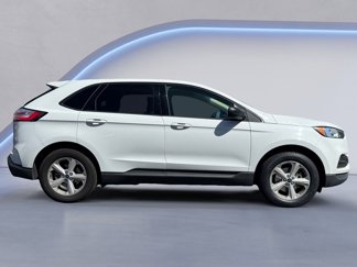 Used 2019 Ford Edge SE image 1