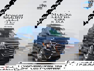 Used 2024 GMC Terrain SLT image 1