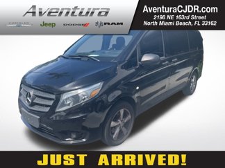 Used 2016 Mercedes-Benz Metris Passenger image 1