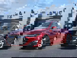 Used 2024 Chevrolet Malibu LT image 1