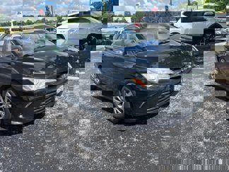 Used 2015 Toyota Camry XLE image 1