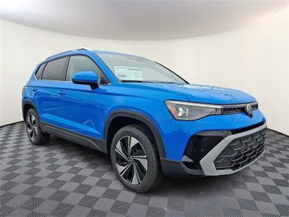 New 2025 Volkswagen Taos SE image 1