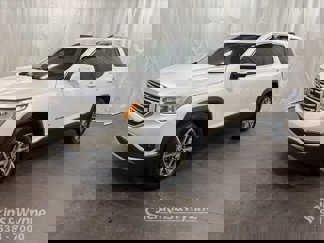 Used 2019 GMC Acadia SLE w/ Driver Alert Package I image 1