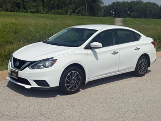Used 2017 Nissan Sentra SV image 1