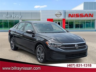 Used 2022 Volkswagen Jetta SE image 1