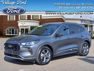 Used 2023 Ford Escape ST-Line image 1