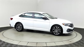 Used 2024 Volkswagen Jetta Sport image 1