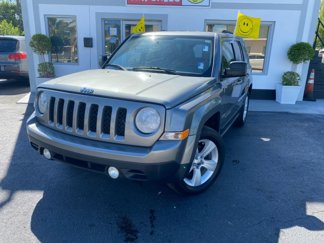 Used 2013 Jeep Patriot Latitude image 1