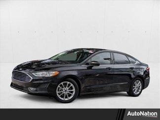 Used 2020 Ford Fusion SE image 1