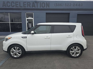 Used 2014 Kia Soul + image 1