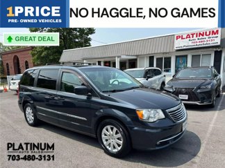 Used 2014 Chrysler Town & Country Touring image 1