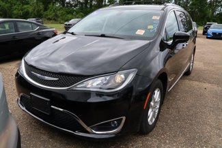 Used 2020 Chrysler Pacifica Touring-L image 1