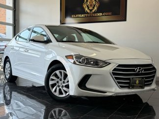 Used 2017 Hyundai Elantra SE image 1
