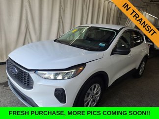 Used 2023 Ford Escape Active image 1