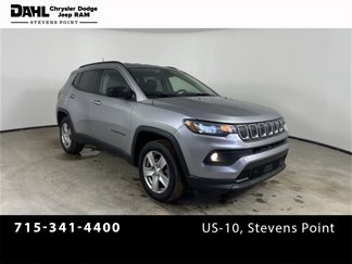 Used 2022 Jeep Compass Latitude w/ Convenience Group image 1
