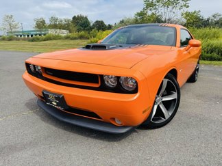 Used 2014 Dodge Challenger R/T image 1