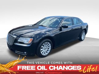 Used 2014 Chrysler 300 w/ Driver Convenience Group image 1