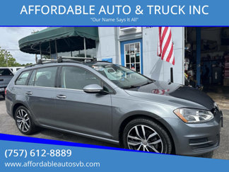 Used 2016 Volkswagen Golf Limited Edition image 1
