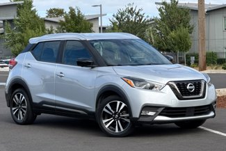 Used 2020 Nissan Kicks SR image 1