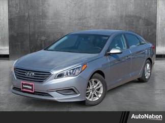 Used 2016 Hyundai Sonata SE image 1