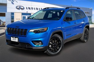 Used 2023 Jeep Cherokee Altitude Lux image 1