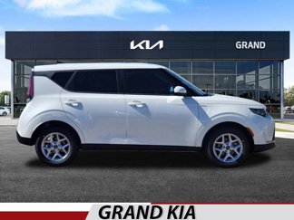 New 2025 Kia Soul LX w/ LX Technology Package image 1
