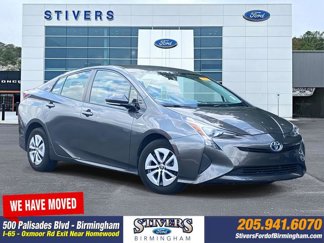 Used 2016 Toyota Prius Four image 1