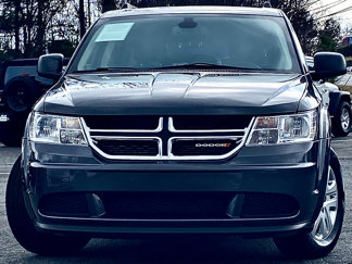 Used 2020 Dodge Journey SE image 1