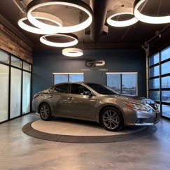 Used 2018 Nissan Altima 2.5 SR w/ SR Special Edition image 1