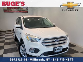 Used 2019 Ford Escape SE image 1
