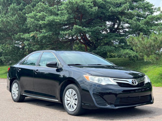 Used 2014 Toyota Camry LE image 1