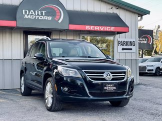 Used 2010 Volkswagen Tiguan SEL image 1