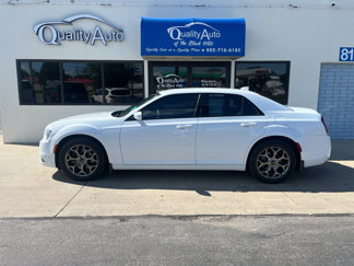 Used 2017 Chrysler 300 S image 1