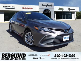 Used 2023 Toyota Camry LE image 1