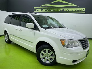 Used 2010 Chrysler Town & Country Touring image 1