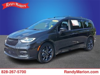 Used 2021 Chrysler Pacifica Touring-L w/ Premium & Safety Sphere Group image 1