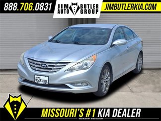 Used 2011 Hyundai Sonata SE image 1