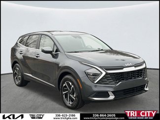 New 2025 Kia Sportage LX image 1